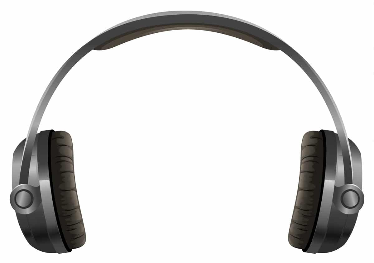 Best Headphones for Hearing Impaired (Bluetooth/Wired)