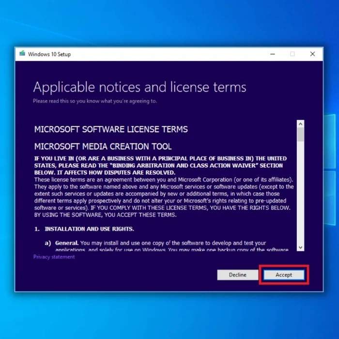 accept the license terms in the Media Creation Tool